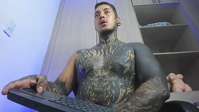 JAXXXONHERD's Live XXX Chat