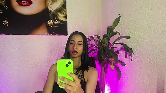 Miss_Isa_ Adlı Modelin Canlı XXX Sohbeti