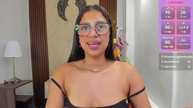 XXX chat uživo modela Atiena_