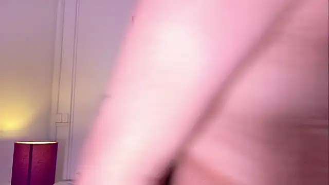 Maddy_Mills Live XXX-Chat