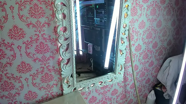 Mini_Rouse Adlı Modelin Canlı XXX Sohbeti