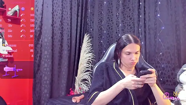 Almaazz's Live XXX Chat