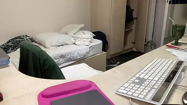 coach-karl Live XXX Chat