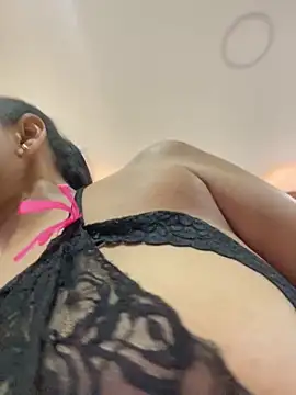 sofia_xxx02 Adlı Modelin Canlı XXX Sohbeti