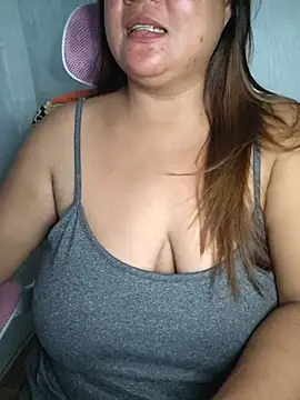 Chat XXX en directo de BlackLady_Rose