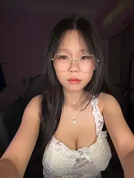 Emely-lysea Live XXX-Chat