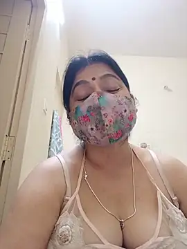 Živý XXX chat Ratna-777