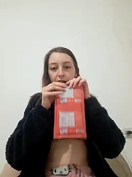 JadeAragoni Chat XXX in diretta