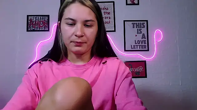 AlisaFrost 现场XXX聊天
