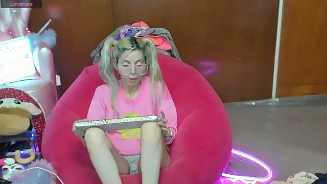 Chat XXX en directo de Skinygirl