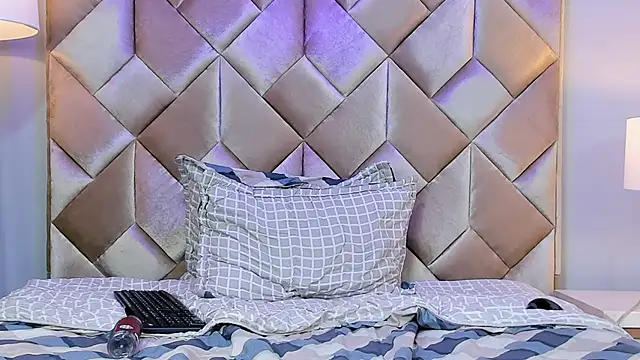NicoFox4 – Naživo XXX chat