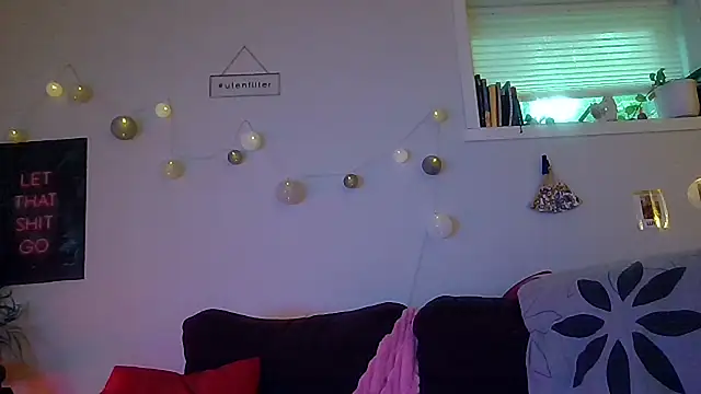 LillithVice Adlı Modelin Canlı XXX Sohbeti