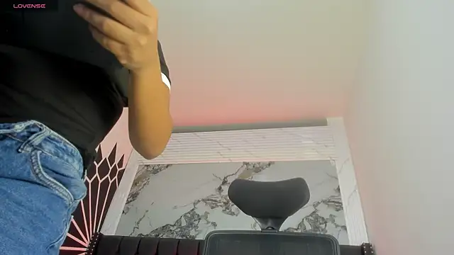 SiaFoxx_ 现场XXX聊天