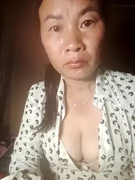 Lella_01 即時 XXX 聊天