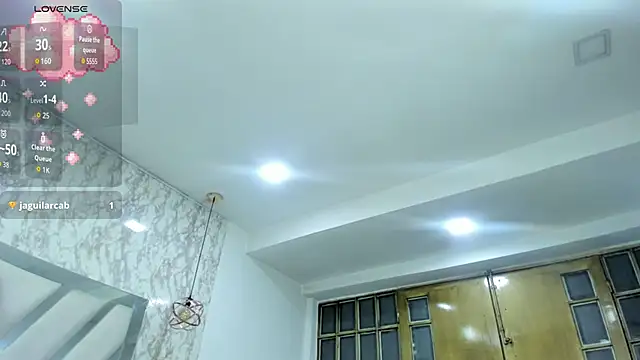 MiaPeach_'s Live XXX Chat