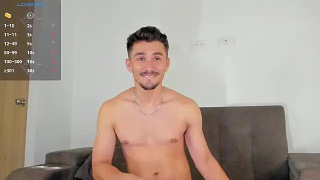 AXEL_OWEN's Live XXX Chat
