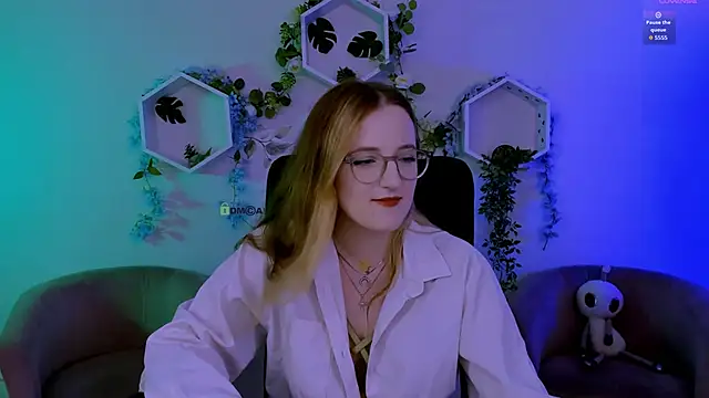 luna_berryy's Live XXX Chat