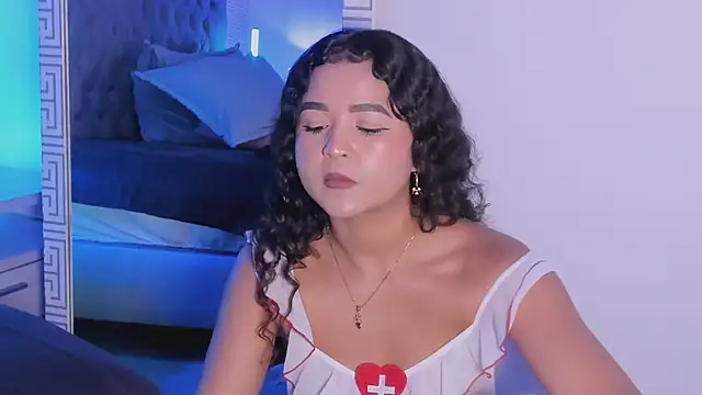 Živý XXX chat Evaa_Lunna_