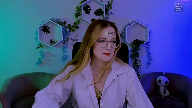 luna_berryy's Live XXX Chat