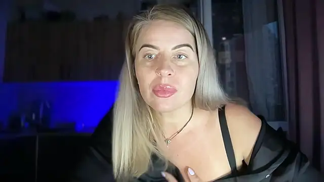 Lisorine Chat XXX live