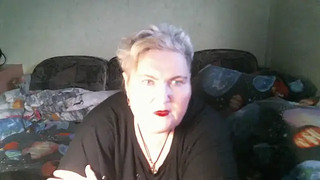 Lana555 Adlı Modelin Canlı XXX Sohbeti