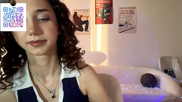 LinaMour's Live XXX Chat