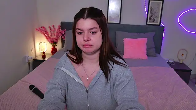 دردشة moneyforPeaches الجنسية المباش رة