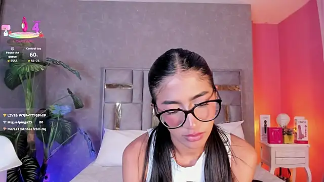 Tyla_Ks Live XXX-Chat
