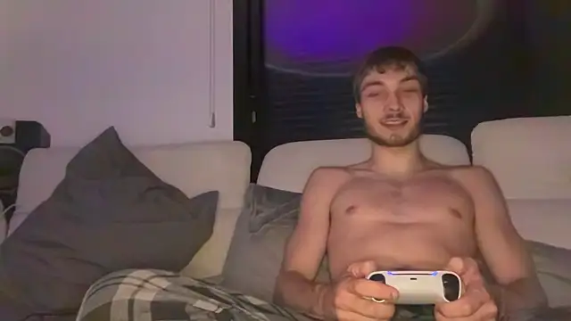 PrecededPolenta Webcam show