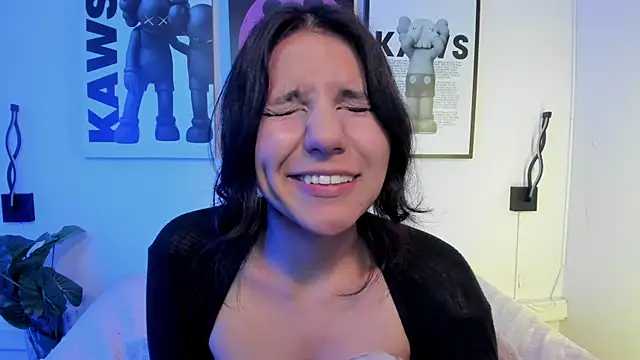 دردشة HollyPeach الجنسية المباشرة
