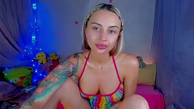 YourLizzyDoll's Live XXX Chat