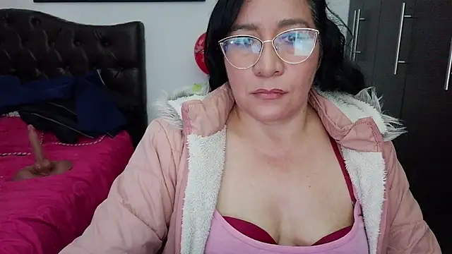 XXX chat uživo modela Grace_mature_milf