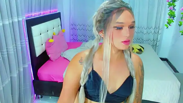TaylorMon's Live XXX Chat