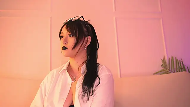 Gloomydoll's Live XXX Chat