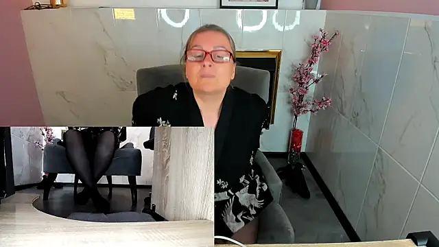 Онлайн чат XXX Alexandra_Kind