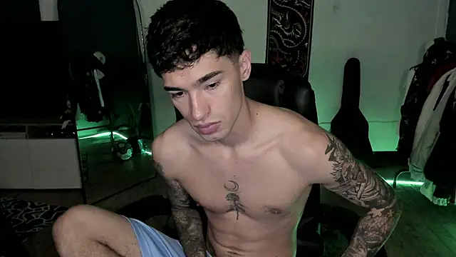 Chatroom XXX en direct de Damon__333