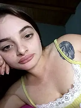 Emmacut Adlı Modelin Canlı XXX Sohbeti