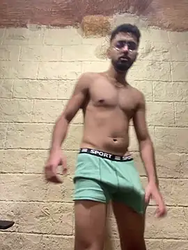 Arabic_male07's Live XXX Chat
