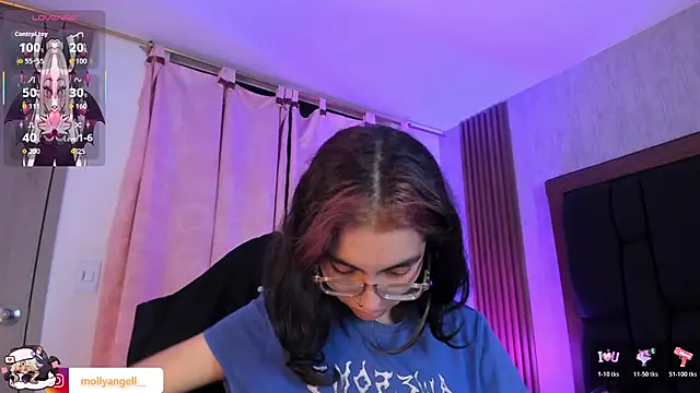 Molly_A Chat XXX live