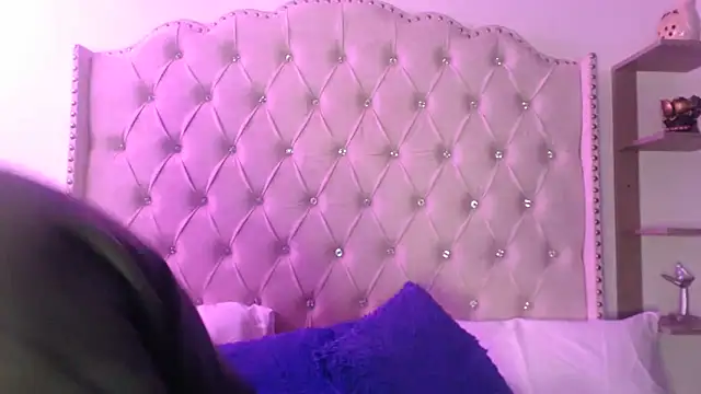 Chatroom XXX en direct de Abril_Squirt