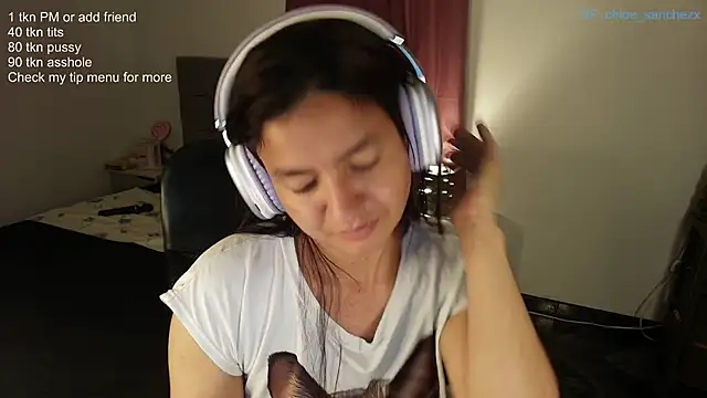 ChloeSanchezx's Live XXX Chat