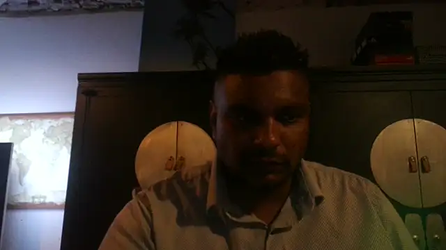 Bandusrilankasexymen's Live XXX Chat