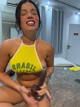 Rafaellaz Adlı Modelin Canlı XXX Sohbeti