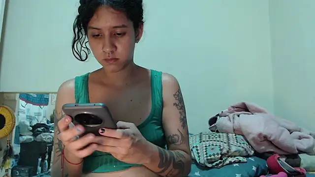 AlinaWoolf_ 라이브 XXX 채팅