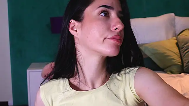 AmeliaJune Adlı Modelin Canlı XXX Sohbeti