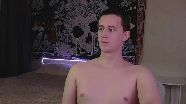Deshman élő XXX-chatje