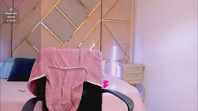 MikaelaStone – Live XXX-chat