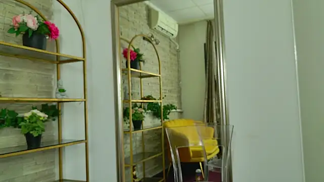 Chat XXX ao vivo de EvvaMonroe
