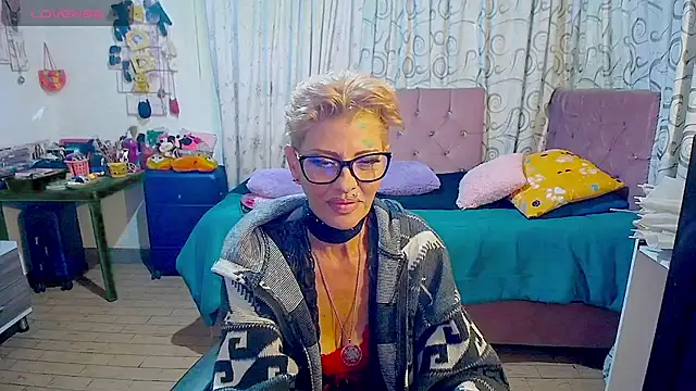 isabella-lips007's Live XXX Chat