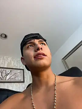 Chat +18 de Lander_Cruz ao vivo